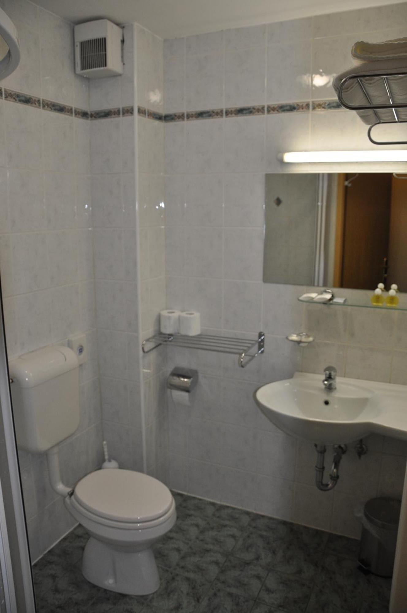 Penzion Kmecki Hram Ljubljana Room photo